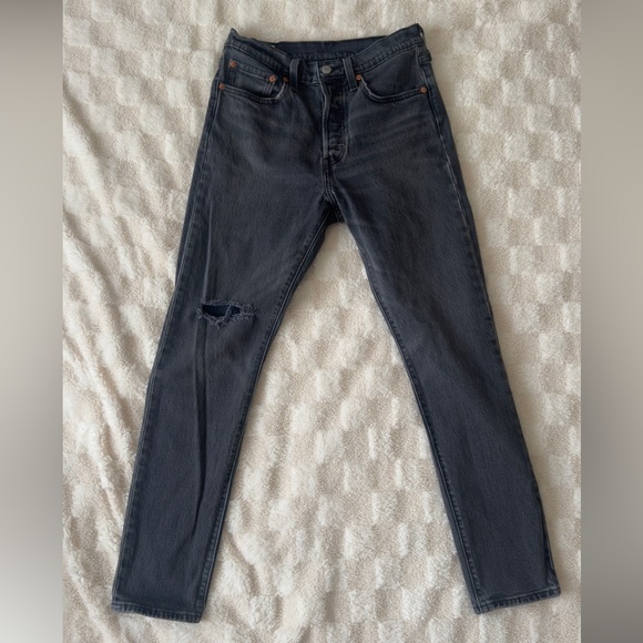 Levi’s 501 Black Wash Skinny Jeans - Picture 1 of 4